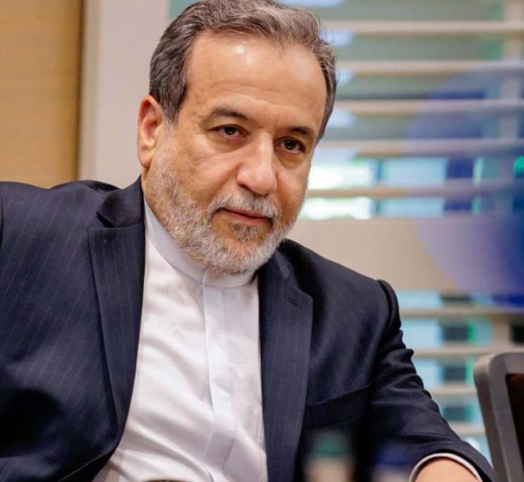 迈赫尔通讯社：伊朗警告美军若进入哈尔克岛将